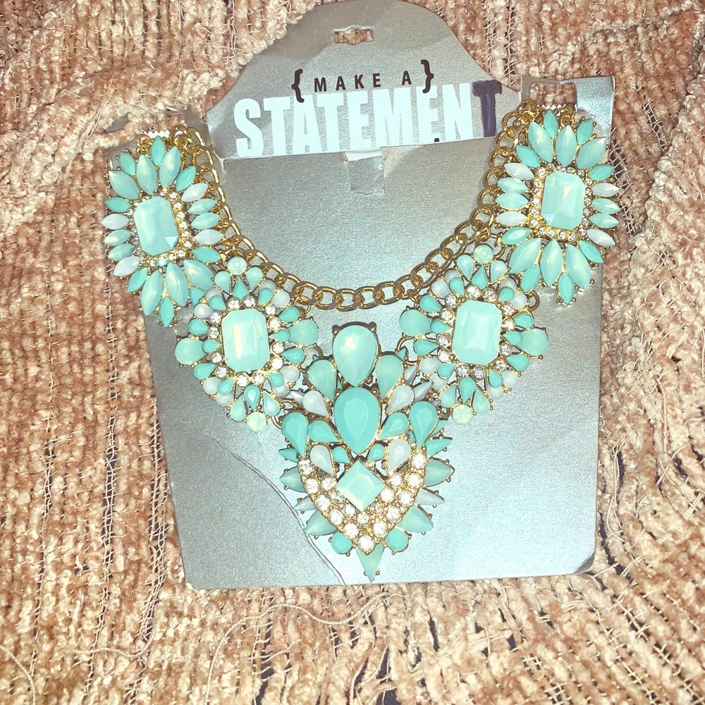 Mint/Gold bling necklace